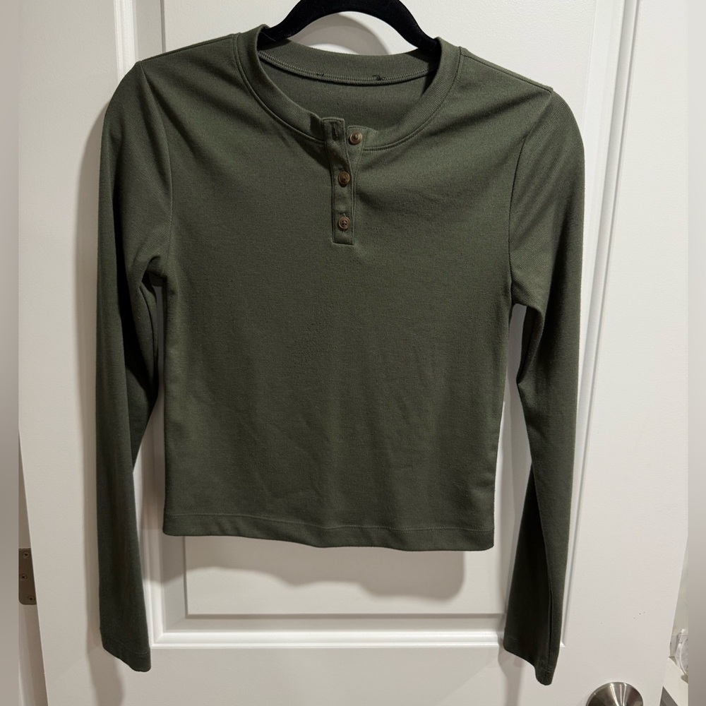 green long sleeve